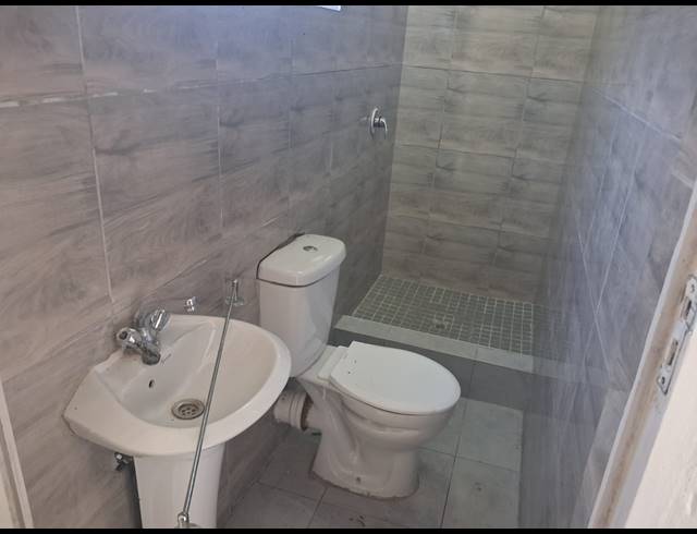 3 BEDROOM HOUSE FOR SALE IN CRAIGIEBURN